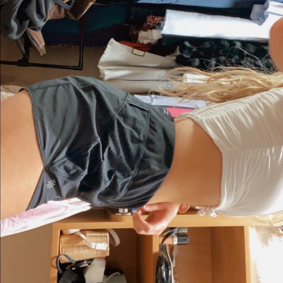 Athleta Shorts black with back zipper pocket - Picture 2 of 5